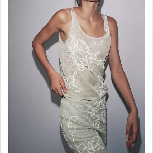 ❗️BUY NOW❗️ITEM WILL BE REMOVED SOON❗️ZARA Semi-Sheer Structured Knit Top - Picture 1 of 7